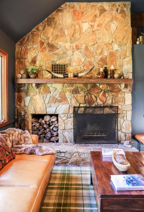 Outland Chalet & Suites Great Smoky Mountains Whittier Екстериор снимка